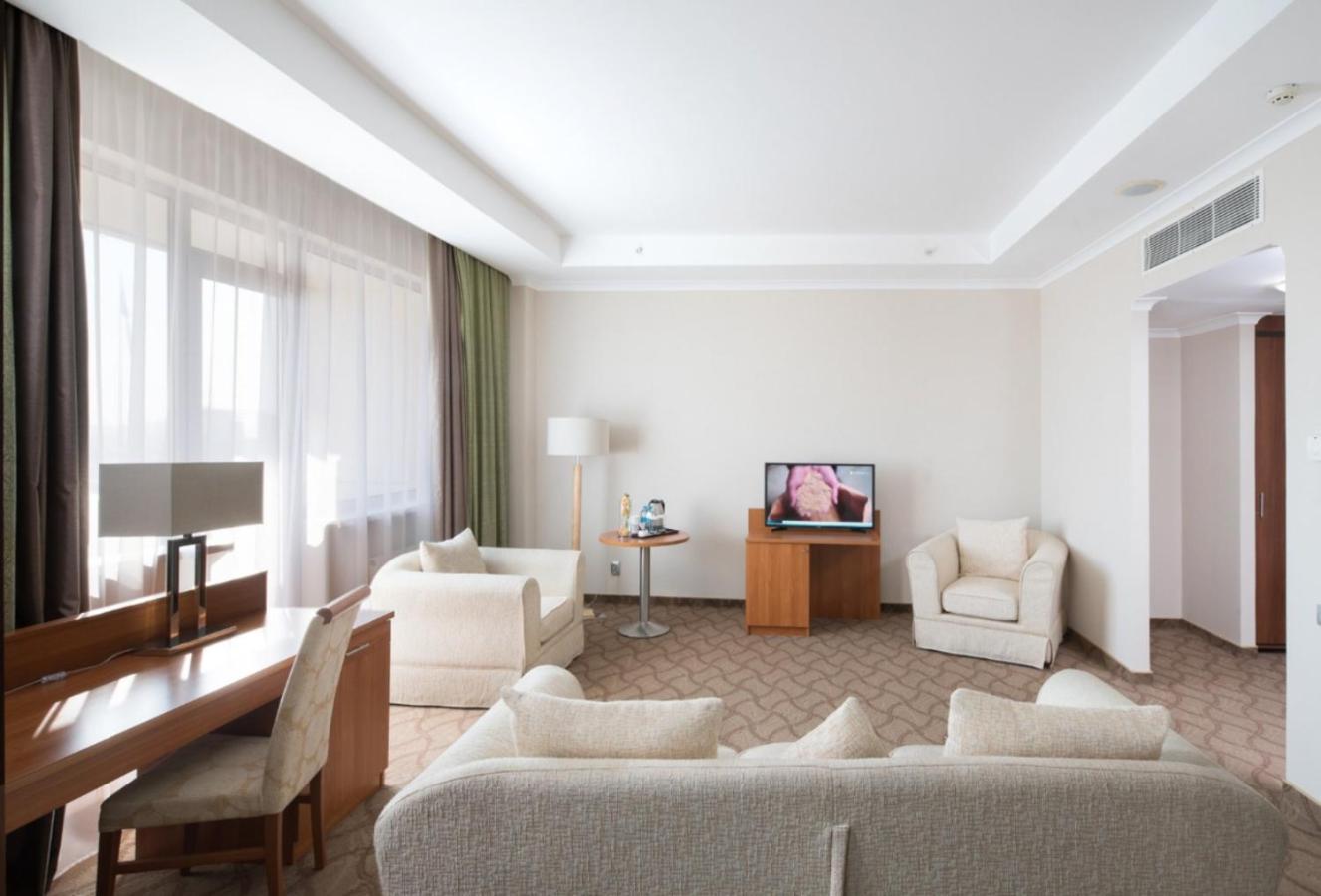 Hotel Duman Astana Exterior foto