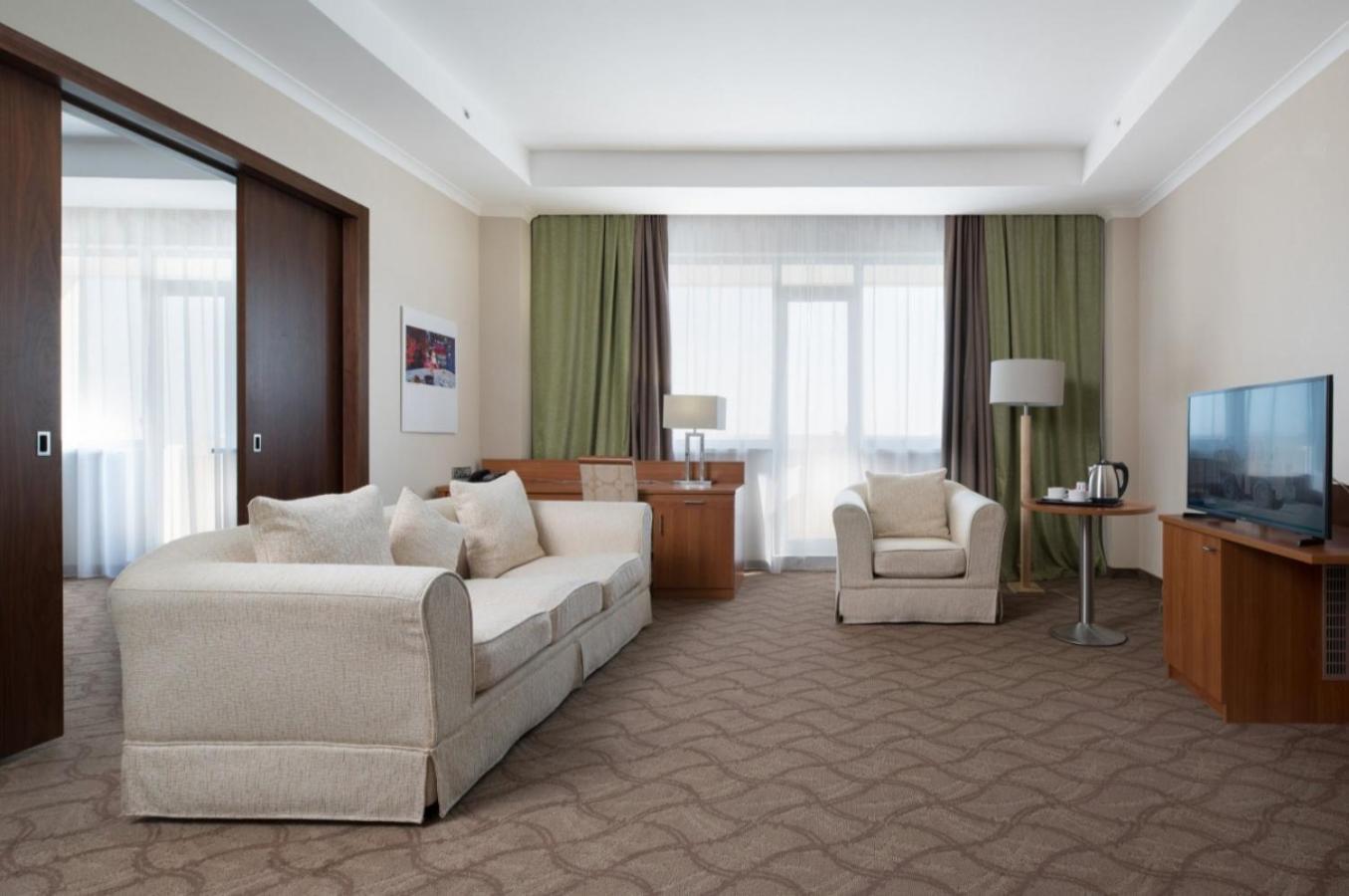 Hotel Duman Astana Exterior foto